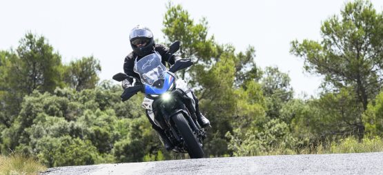 Suzuki SV-7GX, une Crossover de cylindrée moyenne accessible à tous