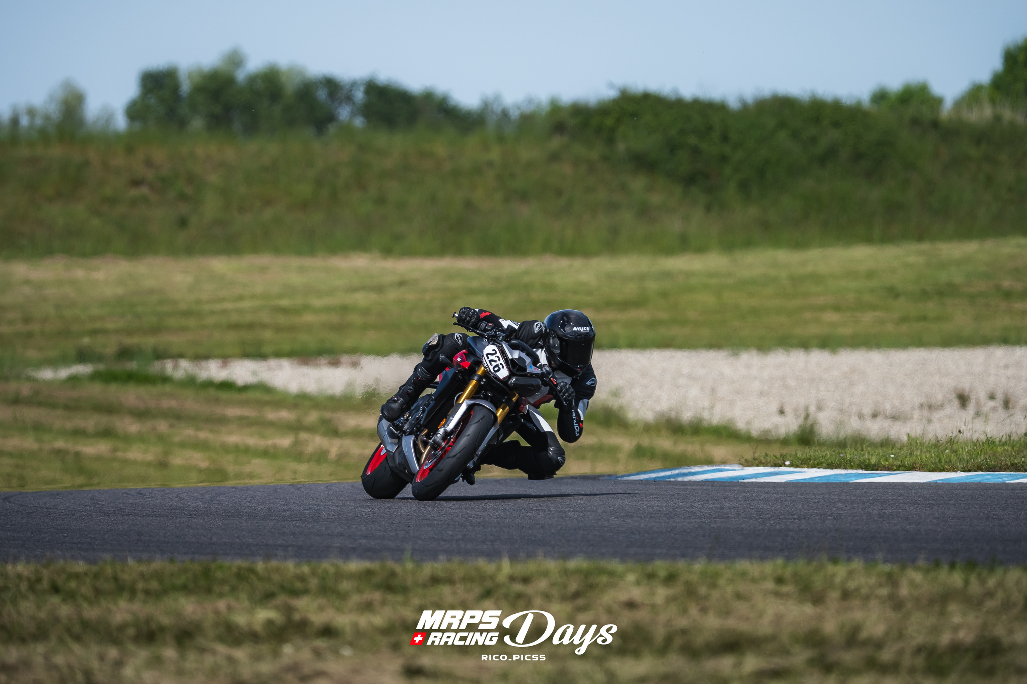 Triumph Street Triple 765 RX 2026