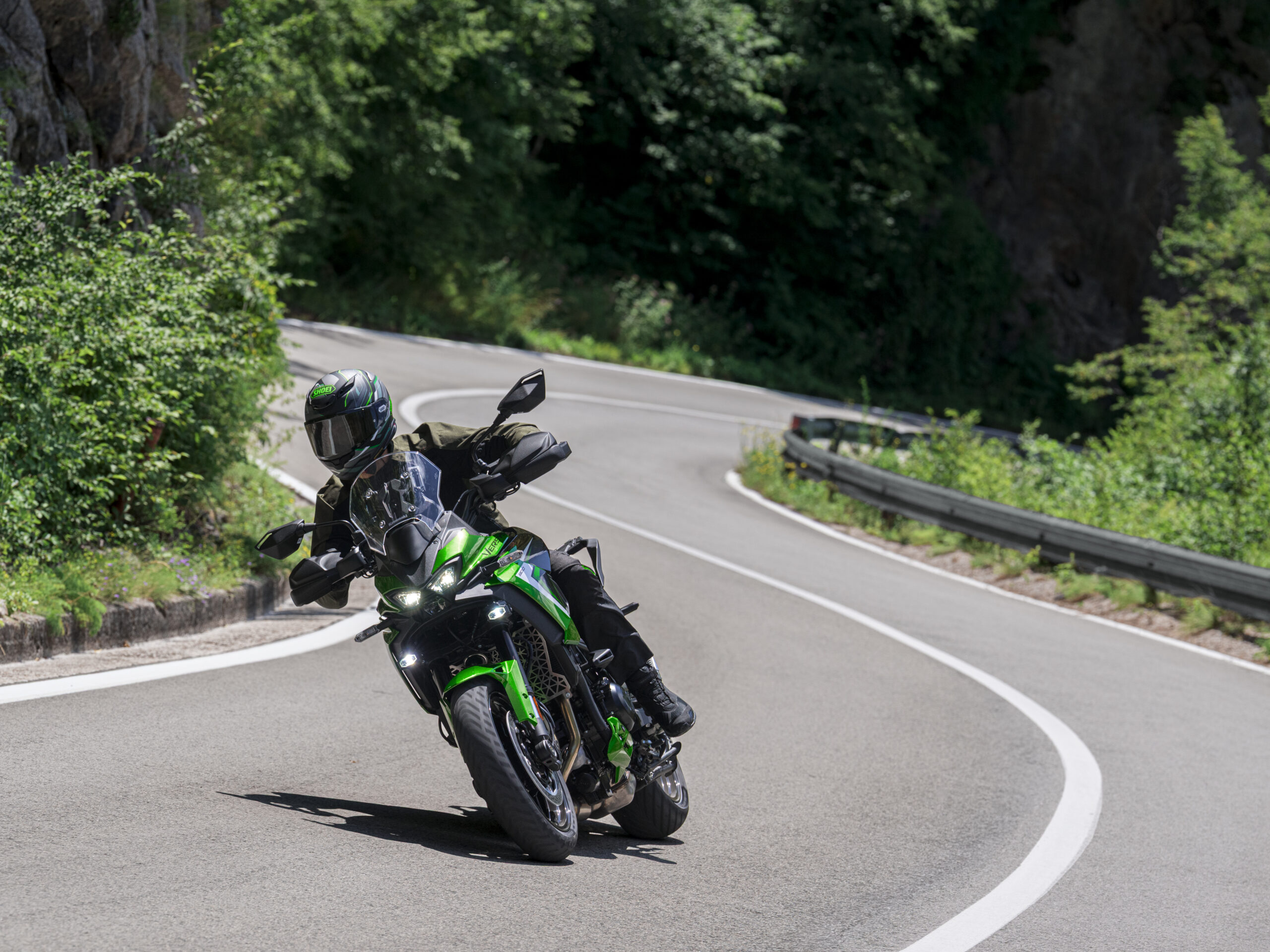 Versys 900