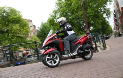 Yamaha Tricity, trois roues sur les pavés d’Amsterdam :: Vidéo