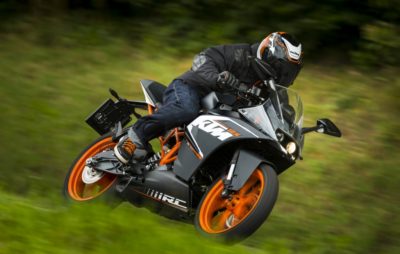 La petite sportive KTM arrive en Suisse :: En bref