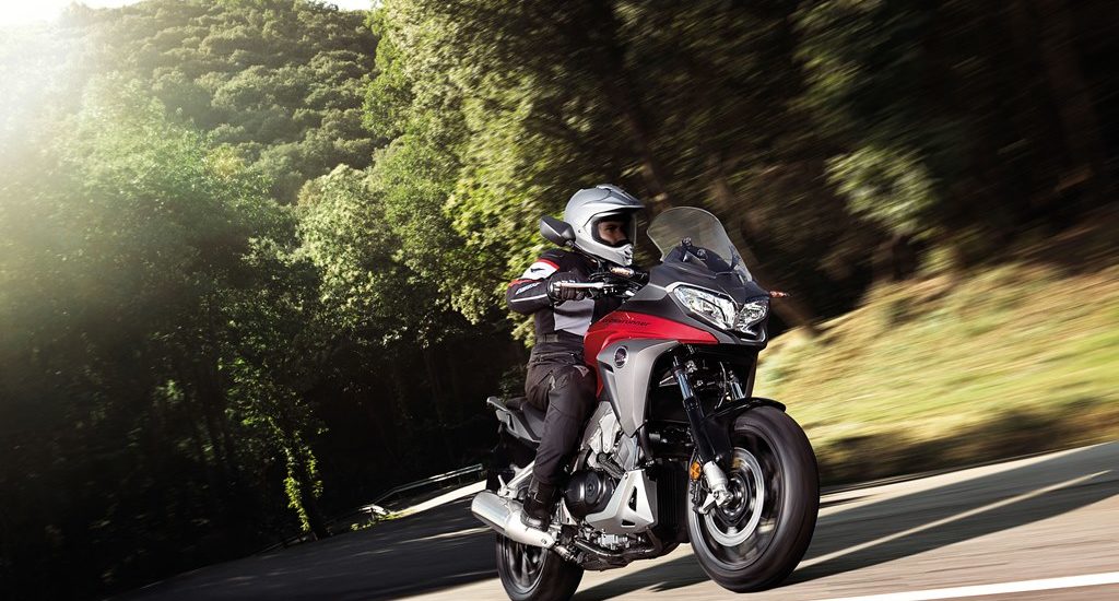 Honda remet au goût du jour sa moto « Beep-Beep » (Crossrunner)