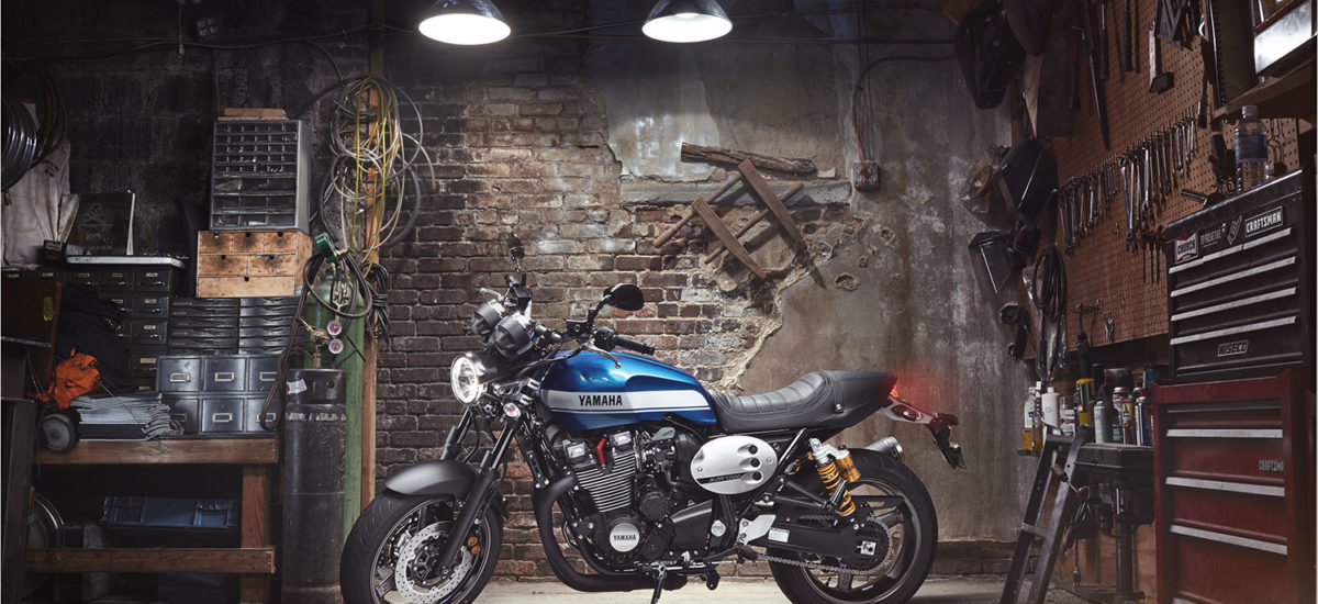 Nouveautés Yamaha 2015: XJR 1300 et XJR 1300 Racer