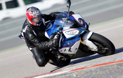 BMW S 1000 RR, le monstre est (presque) devenu facile :: BMW