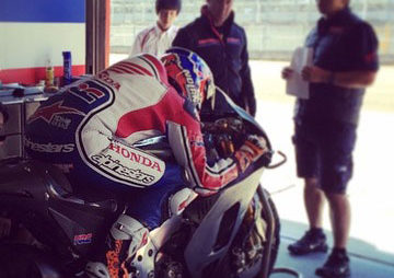 Casey Stoner teste… :: En bref, Vidéo