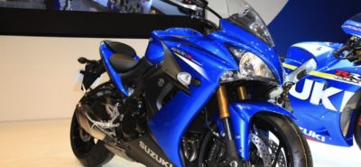 Surprise, une Suzuki de route sur base de GSX-R, avec un carénage! :: Actu, Nouveautés 2015, Test motos