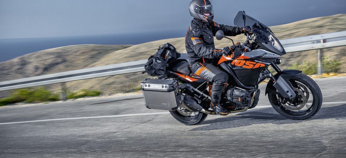 KTM invente l’Adventure sans chichi, la 1050