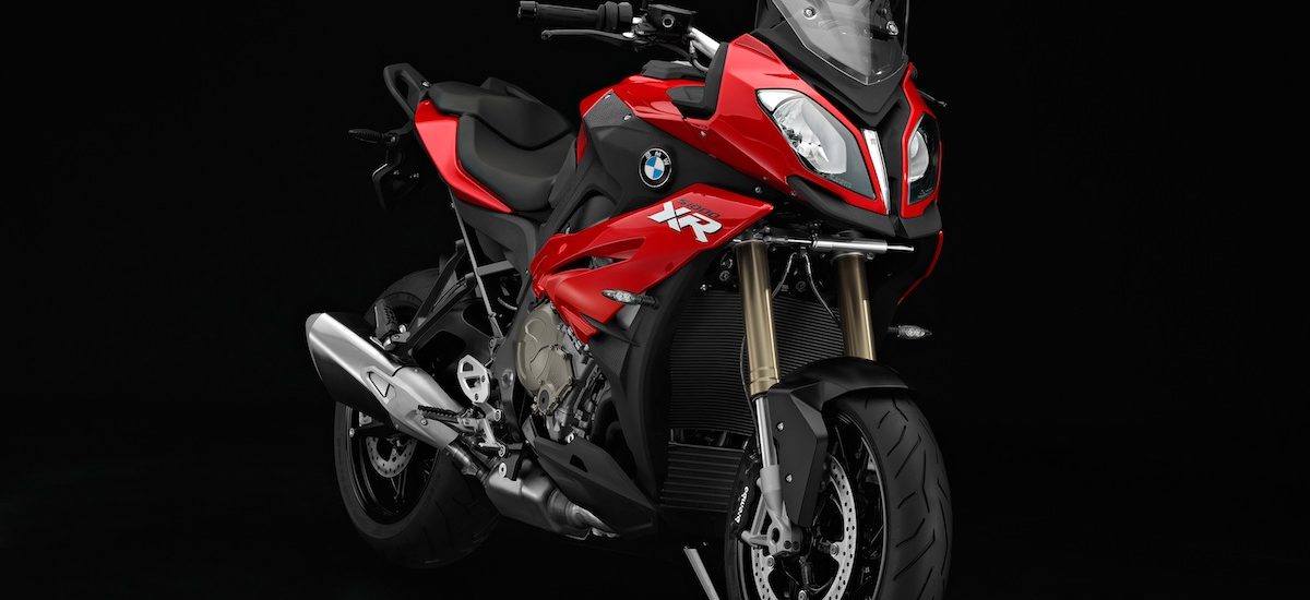 S 1000 XR, quatre cylindres, une sorte de BMW S 1000 RR sur échasses