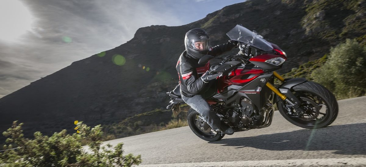 Yamaha Tracer (MT-09), la moto polyvalente qui aime faire des conneries