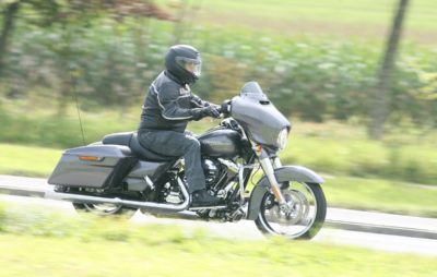 Primes pour compenser la cherté du franc, Harley s’y met aussi (enfin!) :: Actu, Test motos