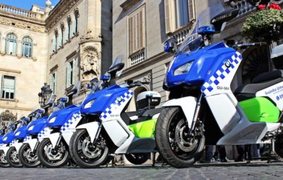 La police de Barcelone adopte des maxiscooters électriques BMW :: Actu, Tests scooters