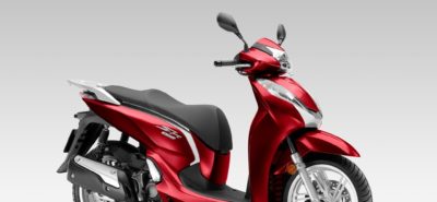 Le Honda SH 300 nouvelle version emportera (enfin) un casque intégral :: Actu, Nouveautés 2015, Tests scooters