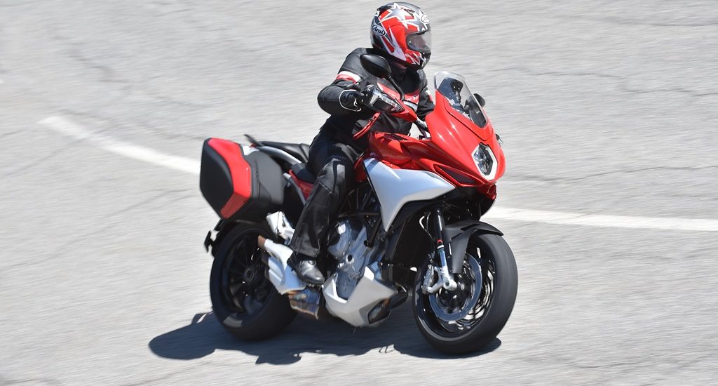 Pour voyager plus vite, la MV Agusta « Turismo Veloce » 800, naturalmente