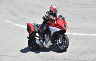 Pour voyager plus vite, la MV Agusta « Turismo Veloce » 800, naturalmente :: Test MV Agusta