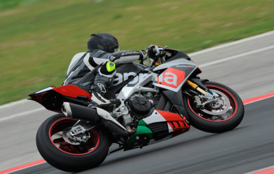 Aprilia RSV4 RF: La bomba latina :: Aprilia