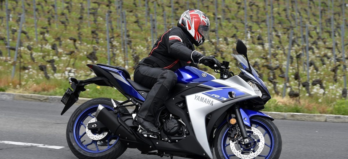 La Yamaha R3, une championne en herbe pour découvrir le sport