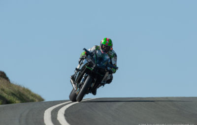 Un nouveau record de vitesse à l&rsquo;île de Man sur une Kawasaki H2R :: En bref