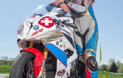 Sabine Hollbrook, pilote suisse au service du TCS et des motardes :: Actu, Portraits, Test motos