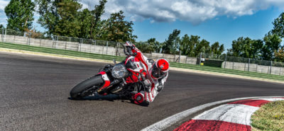 Ducati Monster 1200 R – Une naked à la chasse aux chronos :: Ducati