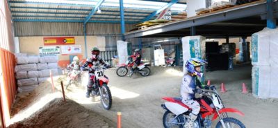 On apprendra à piloter une moto au sec à Moudon avec Monnier :: Actu, Test motos, Tests scooters