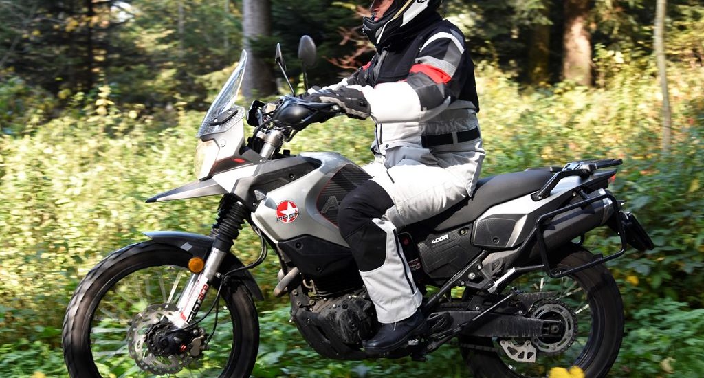 Mash 400 Adventure, ou le retour du trail polyvalent mais abordable