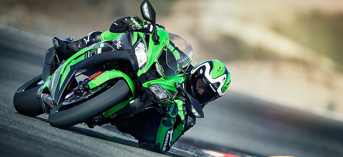 KAWASAKI – La nouvelle Ninja ZX-10 R met encore plus d’angle!