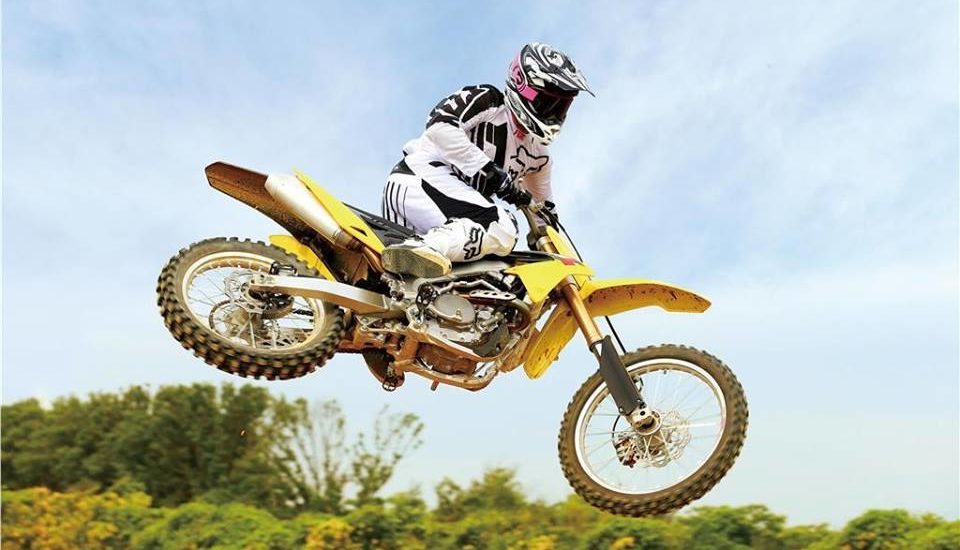 Les Suzuki de cross à tester à Combremont (VD)