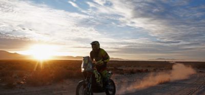 Le pilote KTM Svitko remporte la dixième étape du Dakar et talonne un autre officiel KTM au général :: Sport