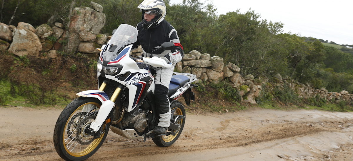 Deuxième essai de l’Africa Twin 2016; après l’Afrique du Sud aride, la Corse humide