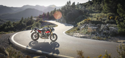 Triumph – Gros coup de modernité pour l’icône Speed Triple :: Triumph