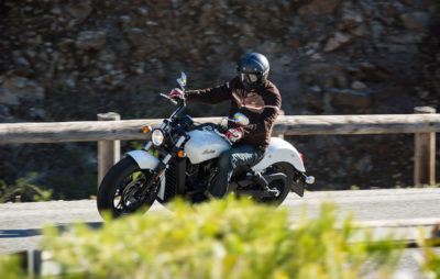 Indian Scout Sixty – le cruiser fort, sexy et facile :: Test Indian