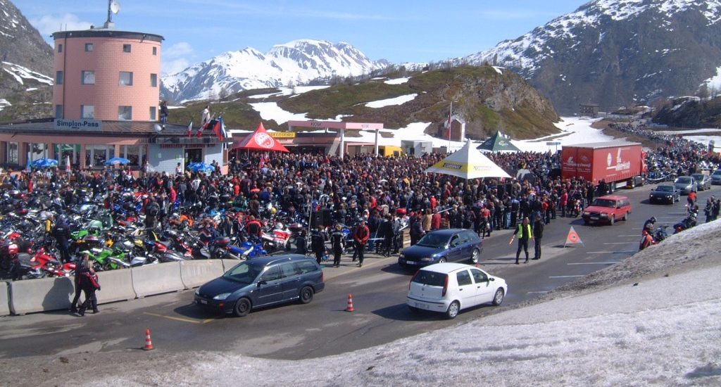 Le temps des bénédiction de motards débute au Simplon