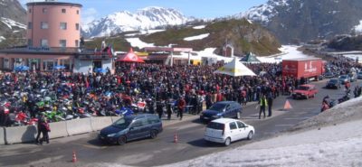 Le temps des bénédiction de motards débute au Simplon :: Actu, Test motos
