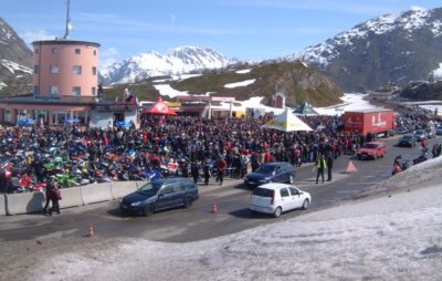 Le temps des bénédiction de motards débute au Simplon :: Actu, Test motos