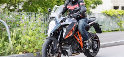 KTM 1290 Super Duke GT, la « Bête » avec des poignées chauffantes :: Test KTM