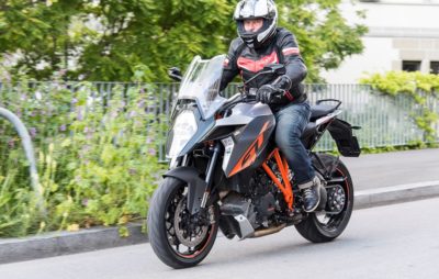 KTM 1290 Super Duke GT, la « Bête » avec des poignées chauffantes :: Test KTM