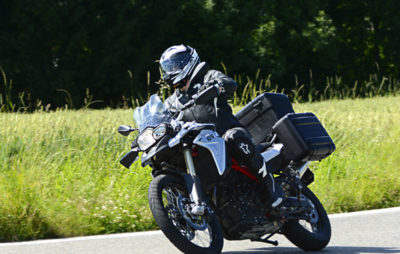 La BMW F800 GS convainc mais peine à enthousiasmer :: Test BMW