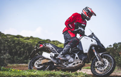 Apprendre l’enduro en Toscane, avec Ducati :: Formation