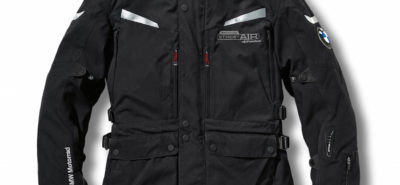Et voici la version BMW de l’airbag moto, made by Alpinestars :: Sécurité