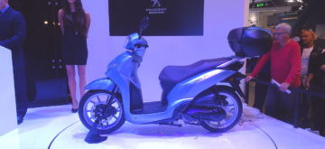 Le Belville, un nouveau scooter roues hautes chez Peugeot