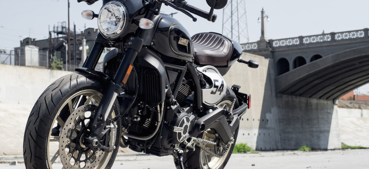 Le Scrambler Ducati devient aussi un Café Racer