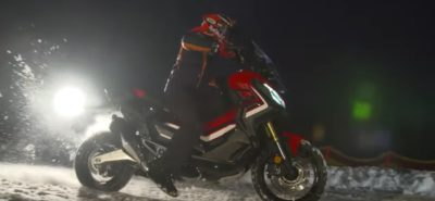 La nouvelle mode en MotoGP, rouler sur la neige :: HRC et Avintia
