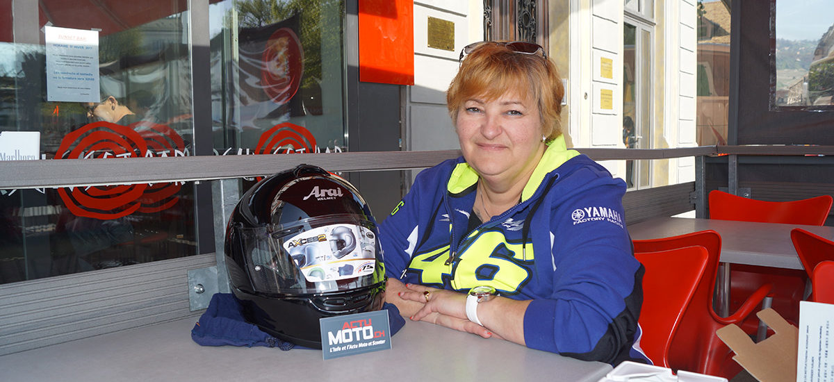 Une fan du « Doctor » a gagné le casque mis en jeu lors du Moto Show de Vevey