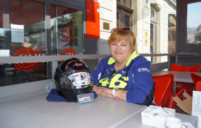 Une fan du « Doctor » a gagné le casque mis en jeu lors du Moto Show de Vevey :: Tirage au sort