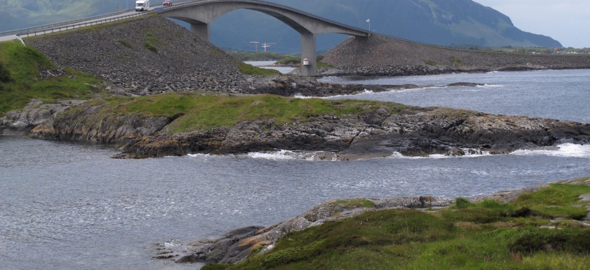 Cap au Nord, la Norvège des ponts au bord de l’océan