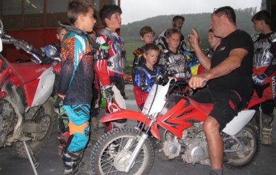 Le motocross, bon pour les enfants, nous avons testé à Moudon :: Formation
