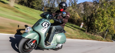 Hommage à l’époque où Vespa gagnait des courses! :: Vespa GTV 300 Sei Giorni