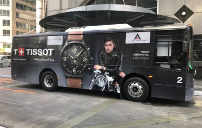 Une BMW du Swiss Moto Legend Trophy sur une pub Tissot :: Horlogerie