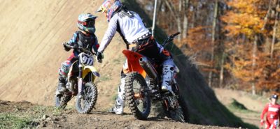 Les enfants qui feront la parade au Supercross de Genève s’entraînent avec Matt Rebeaud :: Relève