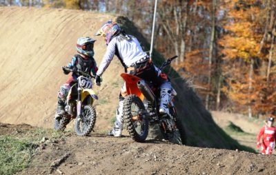 Les enfants qui feront la parade au Supercross de Genève s’entraînent avec Matt Rebeaud :: Relève